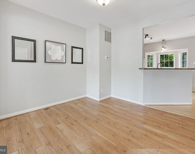 4888 Ebb Tide Court - Photo Thumbnail 19