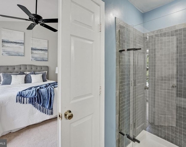 4888 Ebb Tide Court - Photo Thumbnail 13