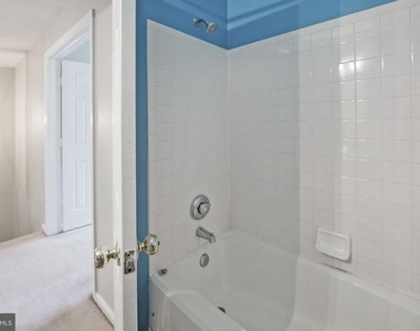4888 Ebb Tide Court - Photo Thumbnail 26