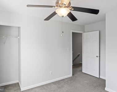 10339 Gent Court - Photo Thumbnail 35