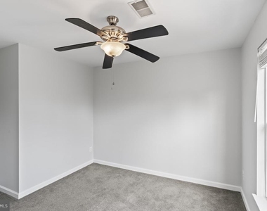 10339 Gent Court - Photo Thumbnail 36