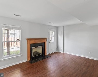 10339 Gent Court - Photo Thumbnail 13