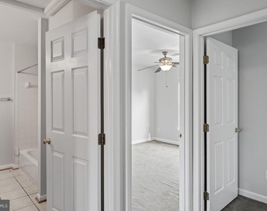 10339 Gent Court - Photo Thumbnail 26