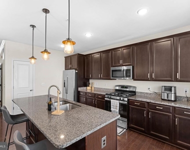 1518 Ribbon Limestone Terrace Se - Photo Thumbnail 17