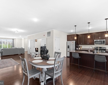 1518 Ribbon Limestone Terrace Se - Photo Thumbnail 14