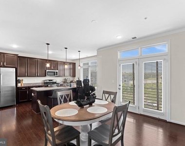 1518 Ribbon Limestone Terrace Se - Photo Thumbnail 11