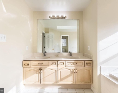 36767 Pelham Court - Photo Thumbnail 19