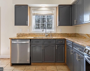 36767 Pelham Court - Photo Thumbnail 12