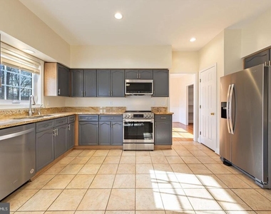36767 Pelham Court - Photo Thumbnail 10