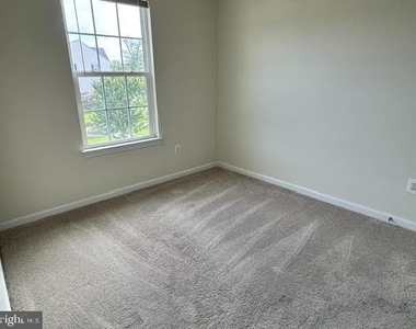 45949 Grammercy Terrace - Photo Thumbnail 9