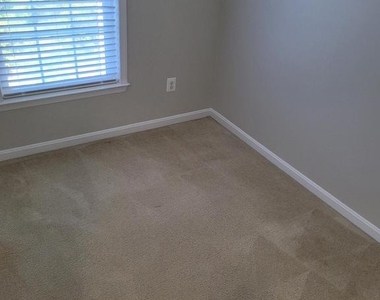 25117 Sweet Myrtle Square - Photo Thumbnail 6
