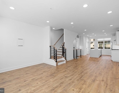 3104 Camber Place - Photo Thumbnail 3