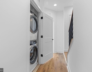 3104 Camber Place - Photo Thumbnail 10