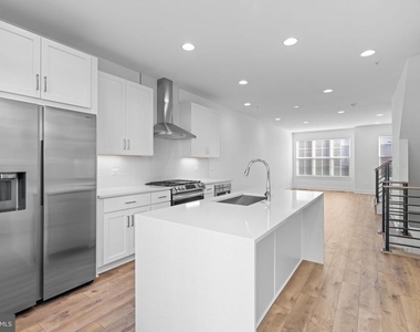 3104 Camber Place - Photo Thumbnail 2