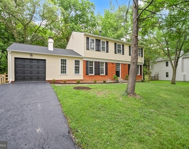 12312 Coleraine Court - Photo Thumbnail 3
