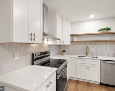 12312 Coleraine Court - Photo Thumbnail 18