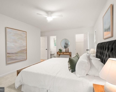 12312 Coleraine Court - Photo Thumbnail 23
