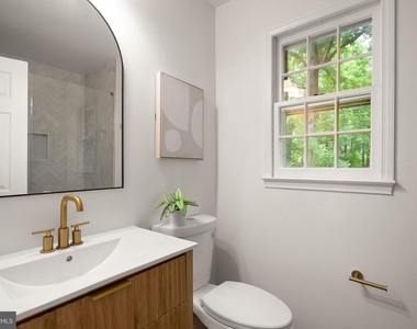 12312 Coleraine Court - Photo Thumbnail 24