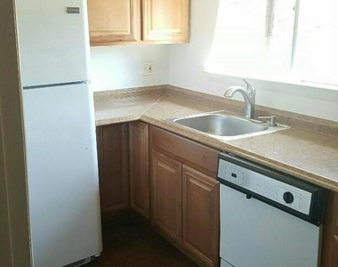 11620 Vantage Hill Road - Photo Thumbnail 2