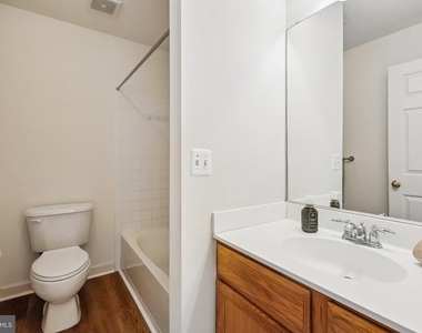8028 Samuel Wallis Street - Photo Thumbnail 13