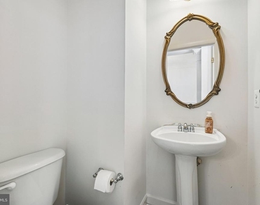 8028 Samuel Wallis Street - Photo Thumbnail 5