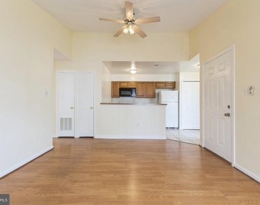 8633 Beekman Place - Photo Thumbnail 10