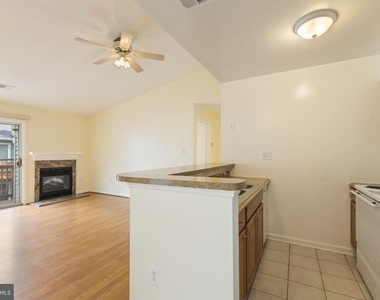 8633 Beekman Place - Photo Thumbnail 5