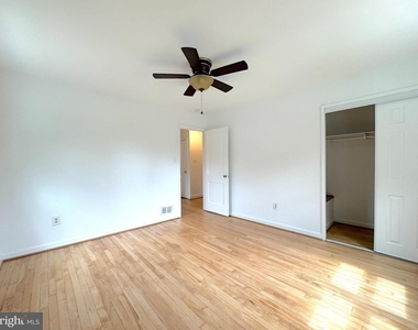 5700 Fenwick Drive - Photo Thumbnail 23
