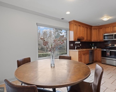 1751 Westwind Way - Photo Thumbnail 9