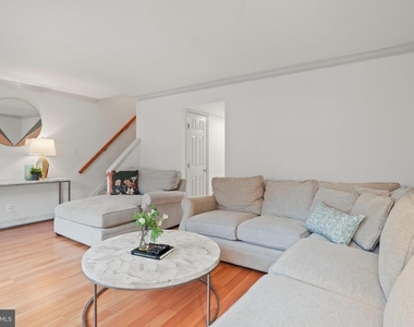 1751 Westwind Way - Photo Thumbnail 5