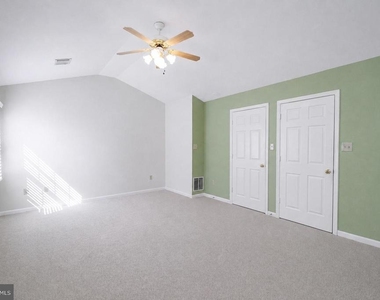 3940 Kathryn Jean Court - Photo Thumbnail 22