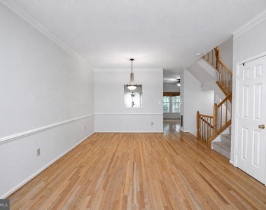 3940 Kathryn Jean Court - Photo Thumbnail 4