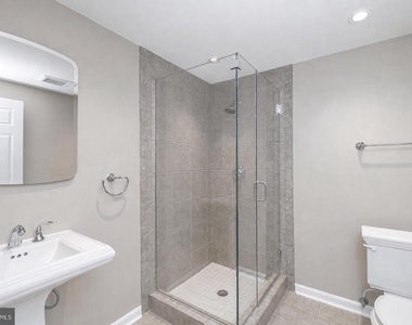 3940 Kathryn Jean Court - Photo Thumbnail 39