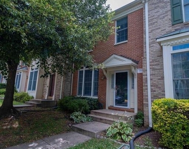 3940 Kathryn Jean Court - Photo Thumbnail 2