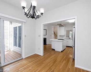 3940 Kathryn Jean Court - Photo Thumbnail 15