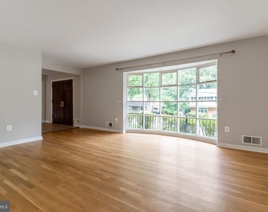 4126 Lenox Drive - Photo Thumbnail 14