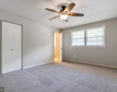 4126 Lenox Drive - Photo Thumbnail 32
