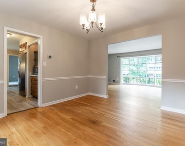 4126 Lenox Drive - Photo Thumbnail 13