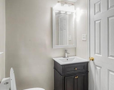10708 Norman Avenue - Photo Thumbnail 20