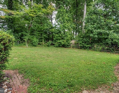 10708 Norman Avenue - Photo Thumbnail 27