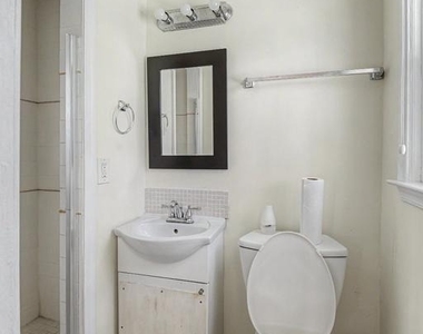 10708 Norman Avenue - Photo Thumbnail 10