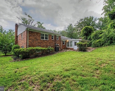 10708 Norman Avenue - Photo Thumbnail 28