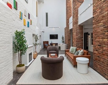 207 S Patrick Street - Photo Thumbnail 11