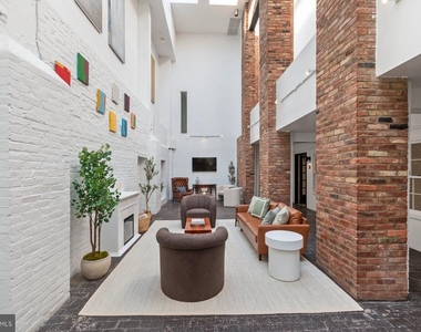 207 S Patrick Street - Photo Thumbnail 10