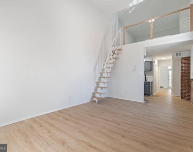 207 S Patrick Street - Photo Thumbnail 7