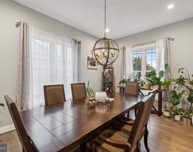 1221 S Rolfe Street - Photo Thumbnail 3