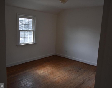 6001 26th Street N - Photo Thumbnail 11
