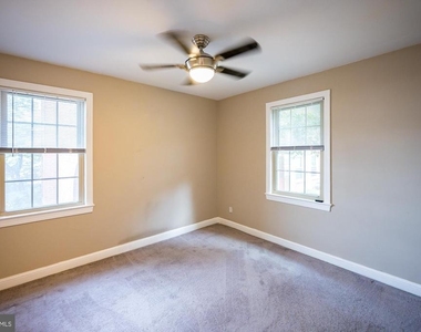 2805 Arlington Boulevard - Photo Thumbnail 13