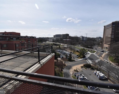 1121 Arlington Boulevard - Photo Thumbnail 13