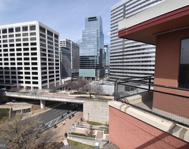 1121 Arlington Boulevard - Photo Thumbnail 16